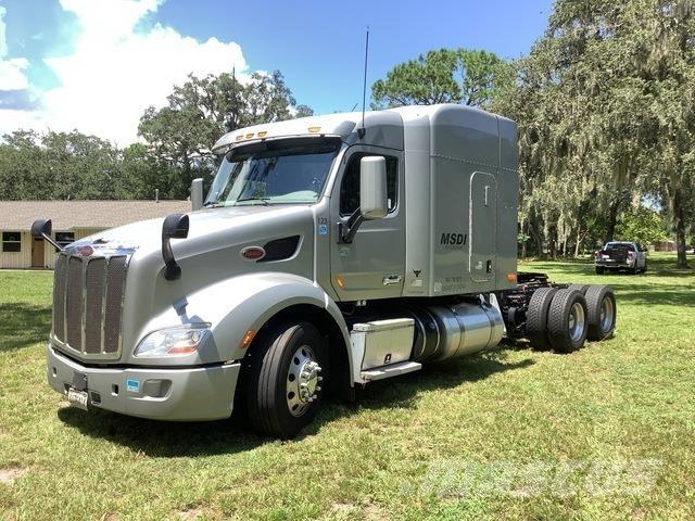 Peterbilt 579 牵引车