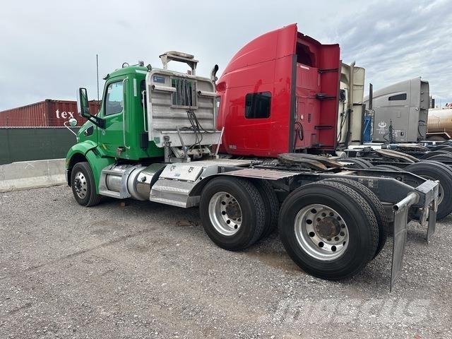 Peterbilt 579 牵引车