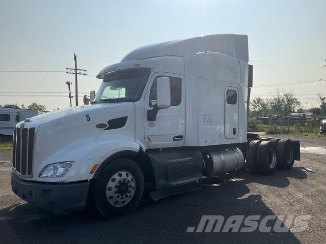 Peterbilt 579 牵引车