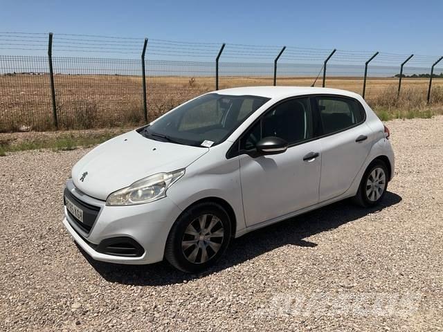Peugeot 208 汽车