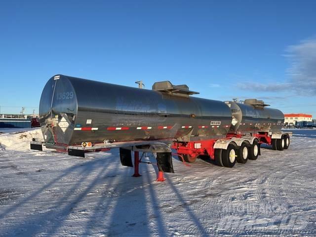 Polar  罐式拖车