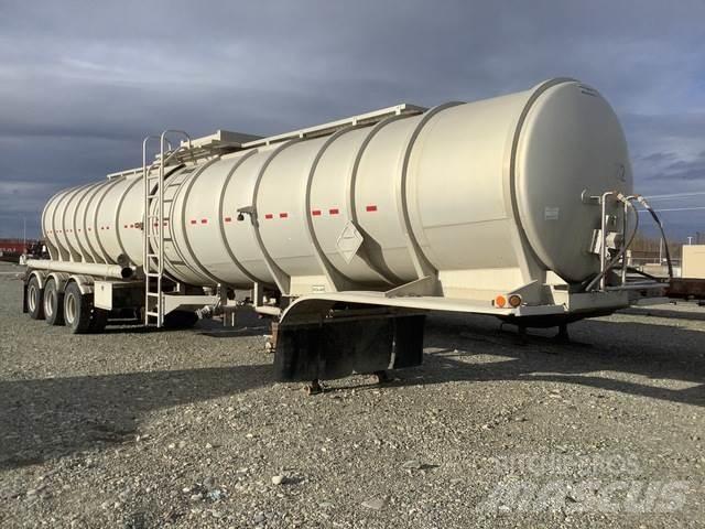 Polar  罐式拖车