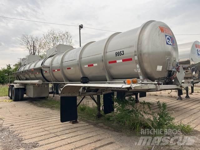 Polar  罐式拖车