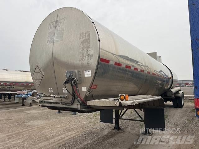 Polar  罐式拖车