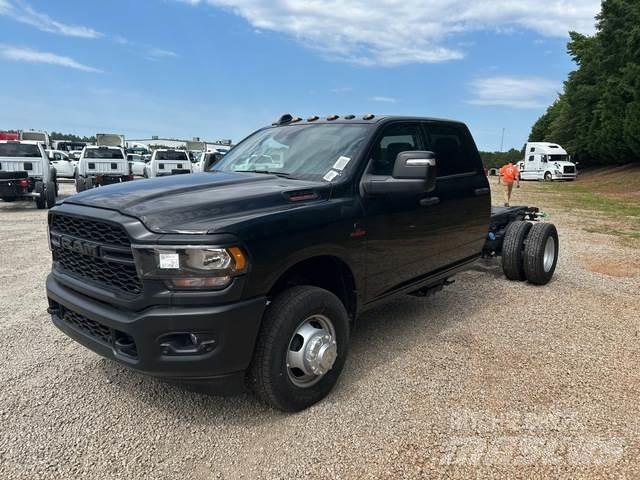 RAM 3500 驾驶室与内部