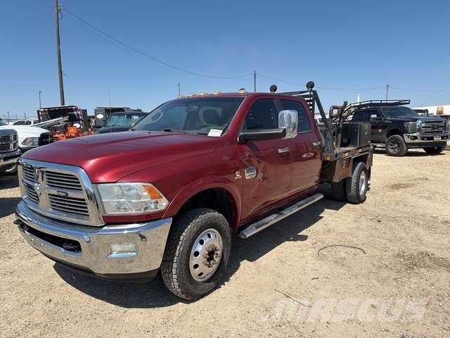 RAM 3500 平板栏板货车