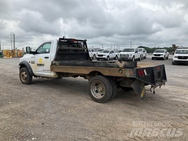 RAM 4500 平板栏板货车