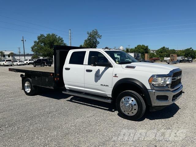 RAM 4500 平板栏板货车