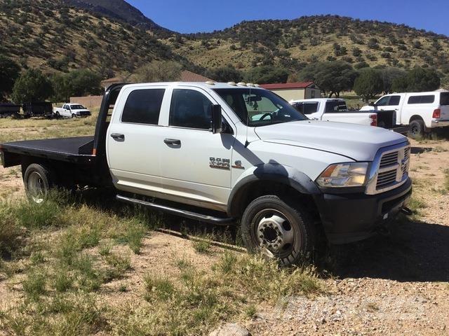 RAM 4500 平板栏板货车