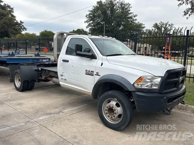 RAM 5500 牵引车
