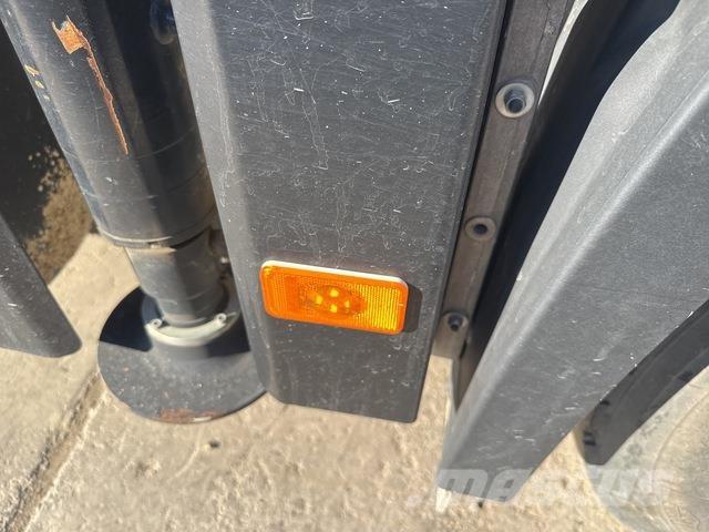 Renault C380 起重车