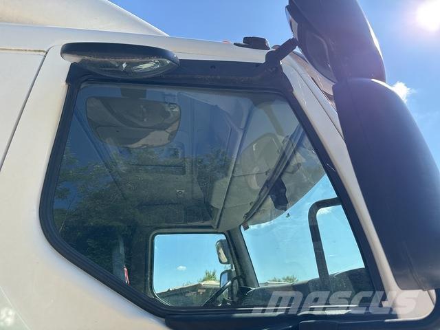 Renault C380 救援车