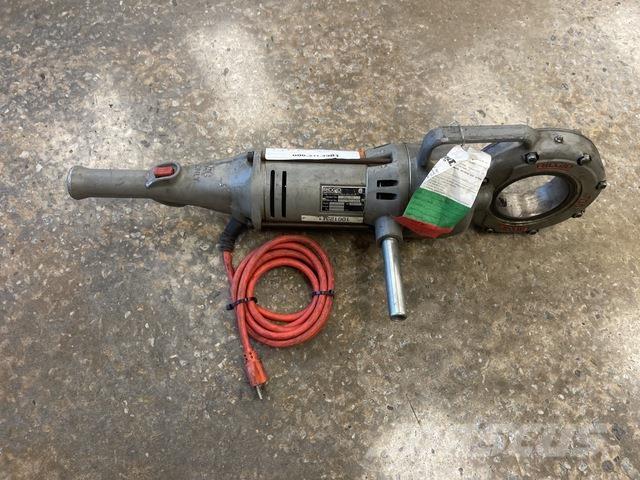 Ridgid 700-T2 管道设备