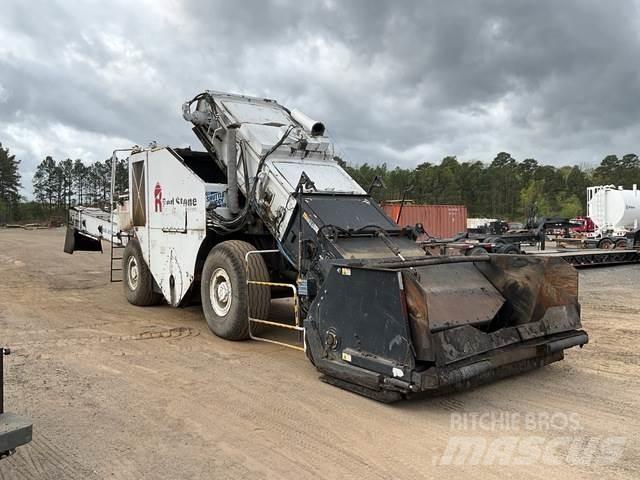 Roadtec 2500E 物流运输车辆