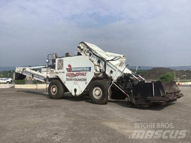 Roadtec SB2500 物流运输车辆