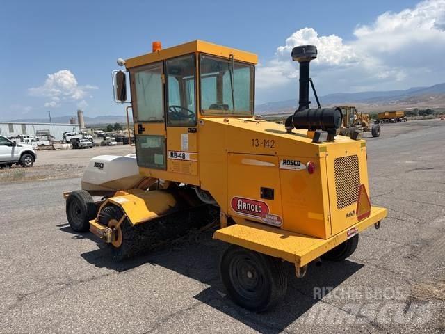 Rosco 4880 室内清扫机