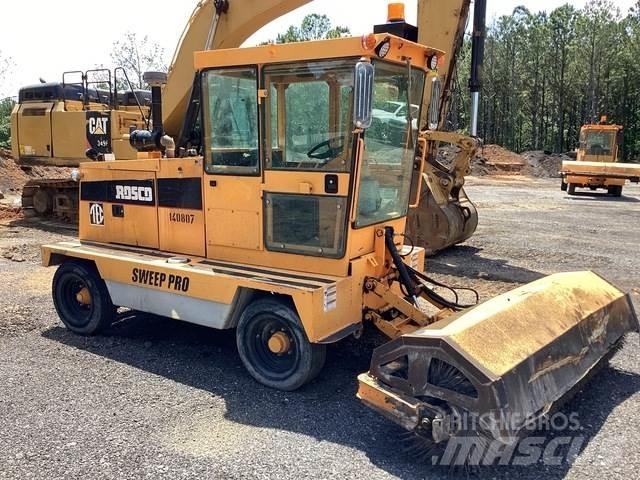 Rosco 4930 室内清扫机