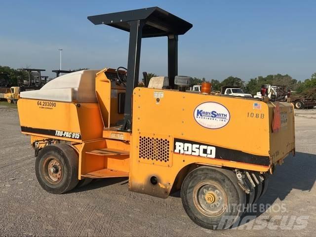 Rosco 915 胶轮压路机