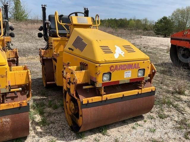 Sakai SW330 双轮压路机