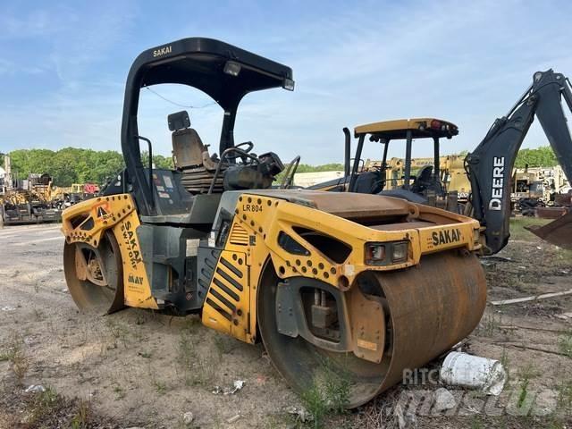 Sakai SW770HF 双轮压路机