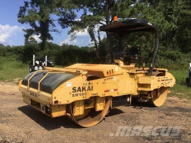 Sakai SW990 双轮压路机