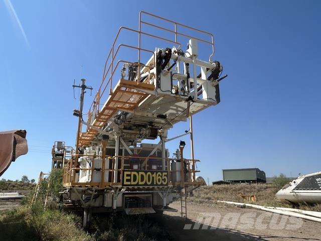 Sandvik D90KS 钻孔机