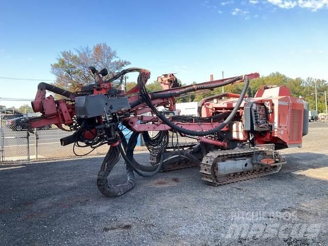 Sandvik DC700 钻孔机
