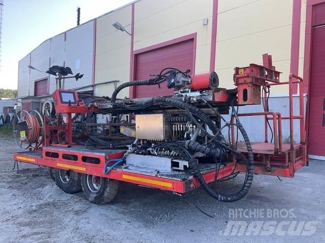 Sandvik DE140i 钻孔机