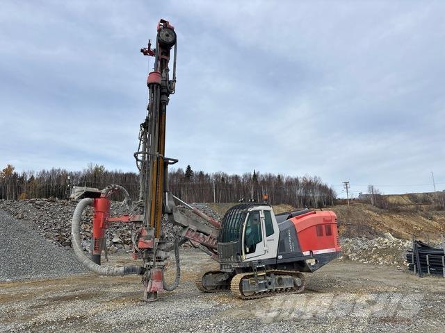 Sandvik DI550 钻孔机