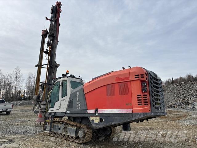 Sandvik DI550 钻孔机