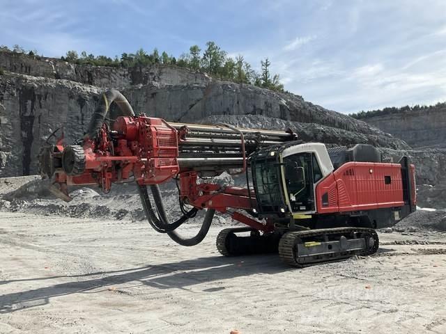 Sandvik DI650I 钻孔机