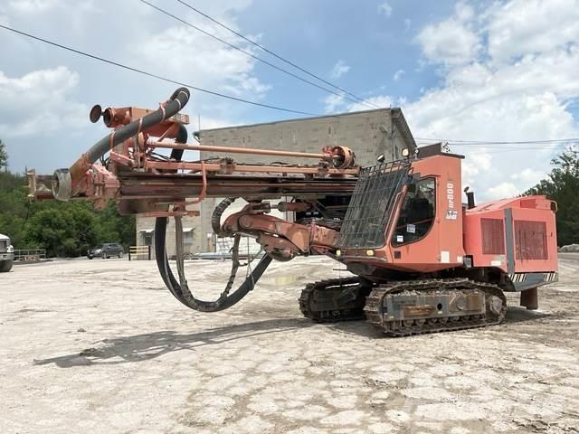 Sandvik DP800 钻孔机