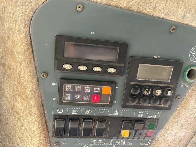 Sandvik DP900 钻孔机