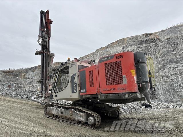 Sandvik DX800R 钻孔机
