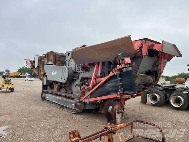 Sandvik QI240 破碎机