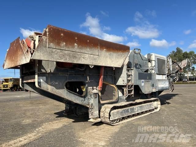 Sandvik QJ341 破碎机