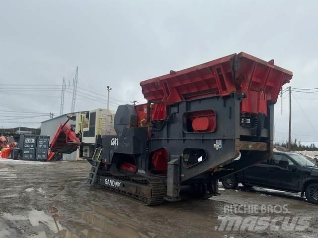 Sandvik QJ341 破碎机
