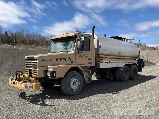 Scania 113H 混凝土搅拌车