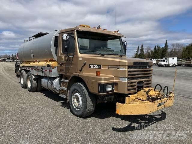 Scania 113H 混凝土搅拌车