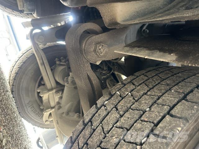 Scania P320 组合/真空油槽车