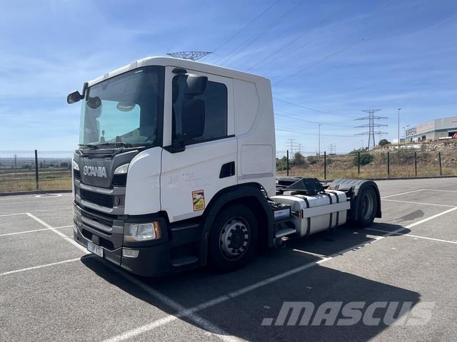 Scania P410 牵引车