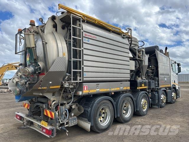 Scania R620 组合/真空油槽车