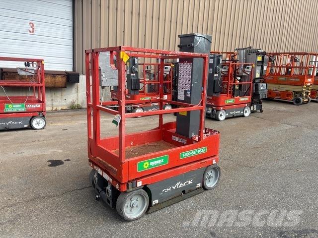 SkyJack SJ12 客货电梯