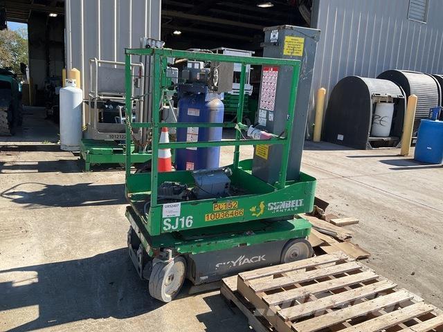 SkyJack SJ16 客货电梯