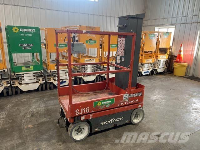 SkyJack SJ16 客货电梯