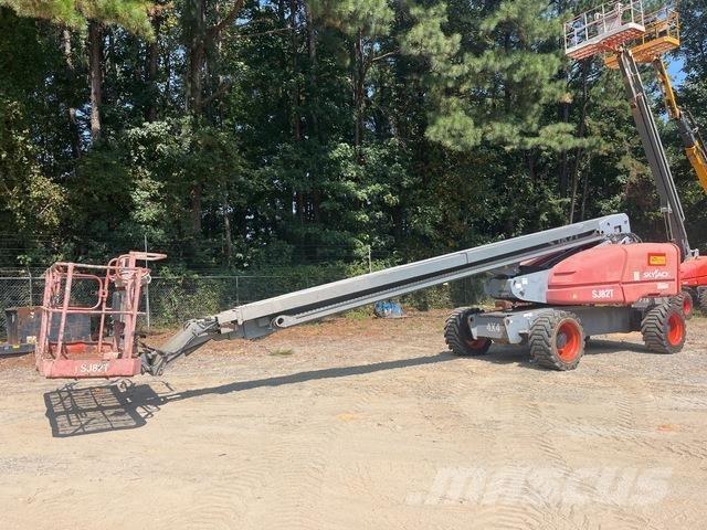 SkyJack SJ82T 直臂高空工作平台