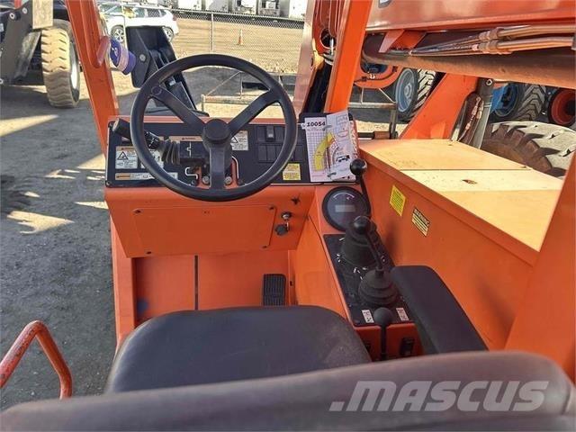 SkyTrak 10054 伸缩臂叉装车|叉装车