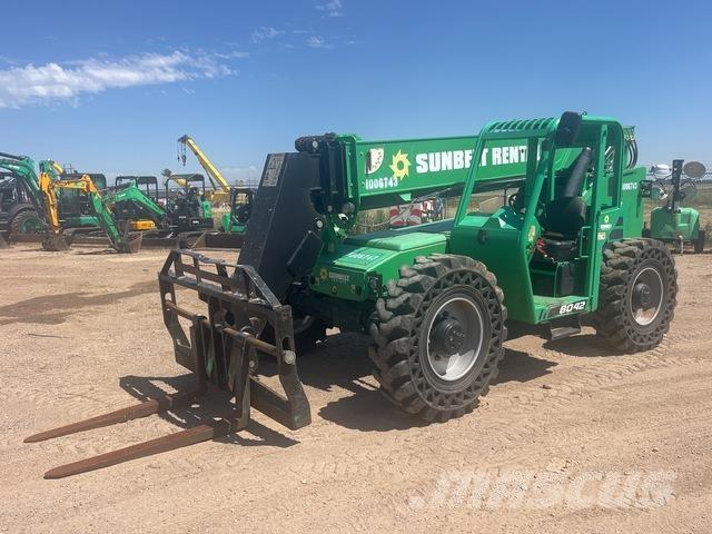 SkyTrak 8042 伸缩臂叉装车|叉装车