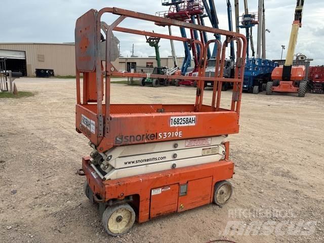 Snorkel S3219E 剪叉式升降机