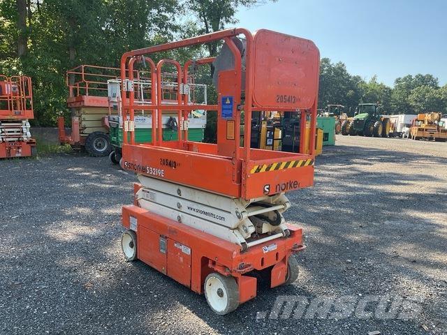Snorkel S3219E 剪叉式升降机